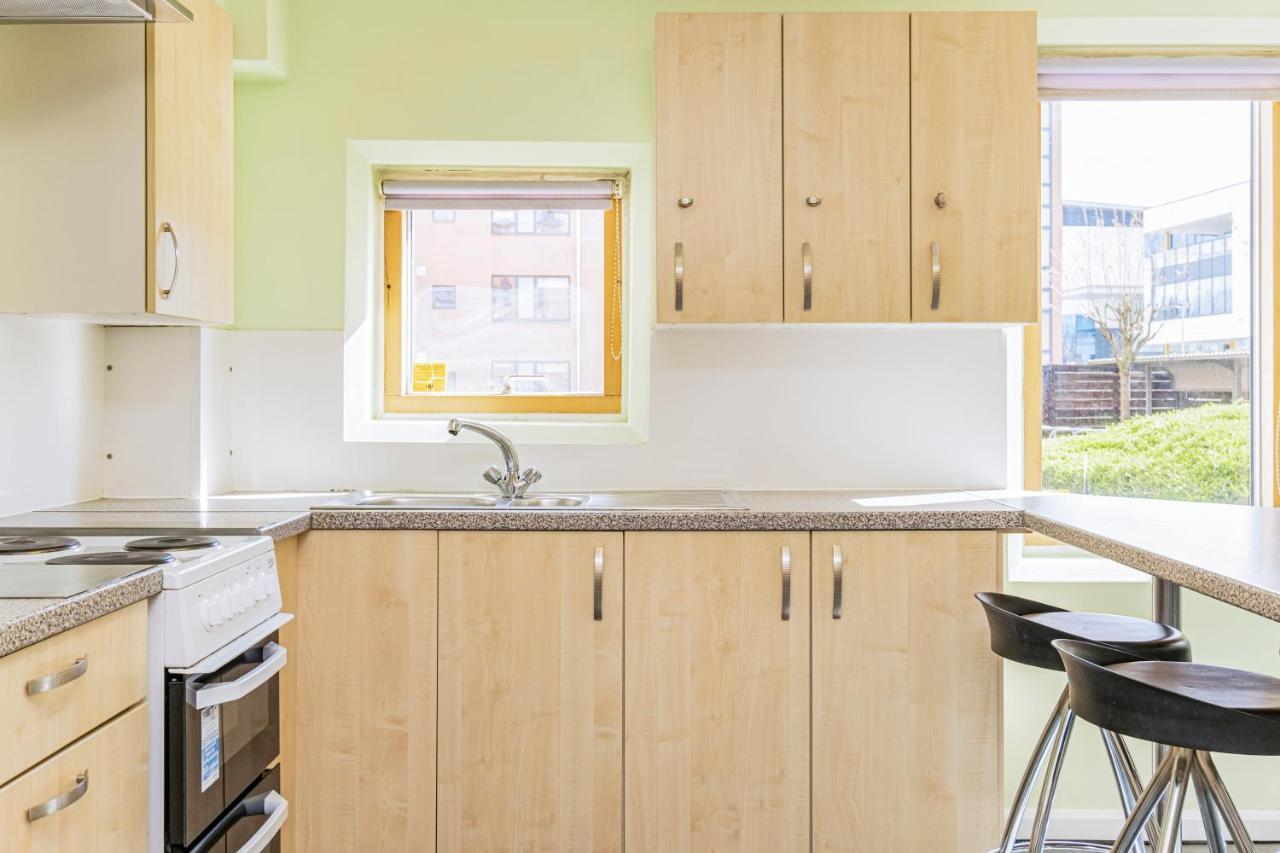 Vibrant Ensuite Rooms, Hatfield - Sk Esterno foto