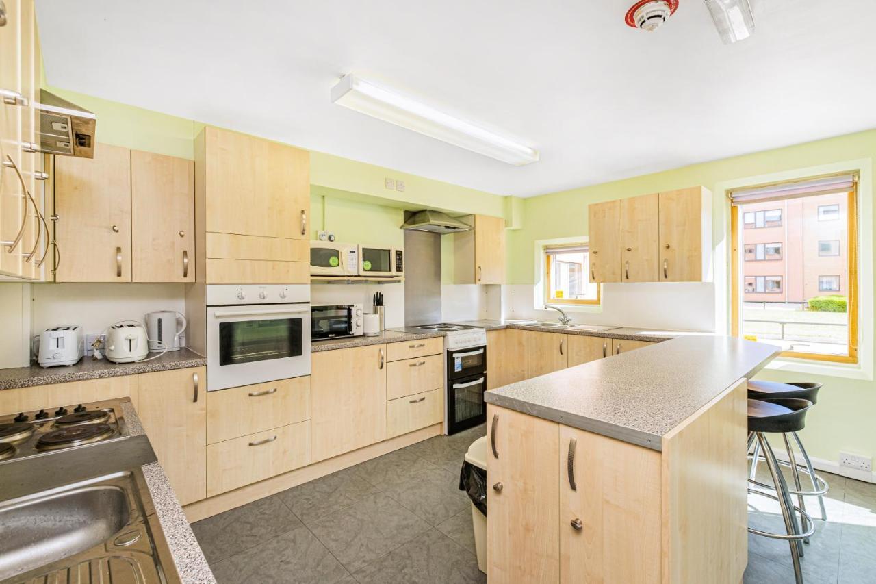 Vibrant Ensuite Rooms, Hatfield - Sk Esterno foto